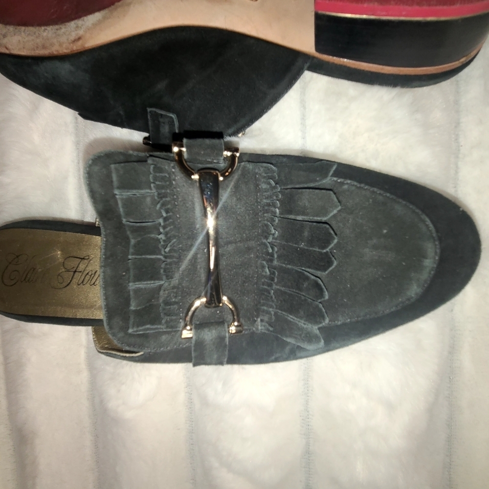 Gold and Black Mules with Metal Accent CLAIRE FLOWERS Jayme in Black Leather - Picture 4 of 8